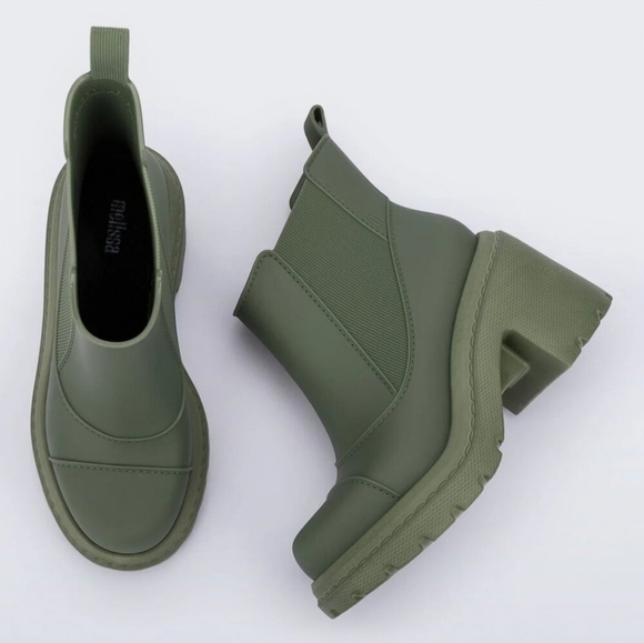 💚🔹️MELISSA🔹️ Made In Brazil Courtney Boots in green - Picture 5 of 6